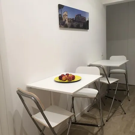 Alloggio Turistico Al Colosseo Bed and breakfast